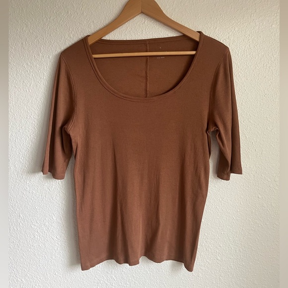 Everlane The Pima Micro-Rib Scoop-Neck Tee - Picture 6 of 7